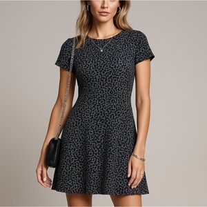 Ann Taylor Loft leopard print short sleeve A-line dress ❤️